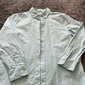 Vineyard vines boys button down size med